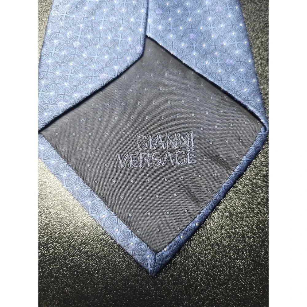 Gianni Versace Men's Necktie Blue Geometric Silk 3.75 x 58 Excellent